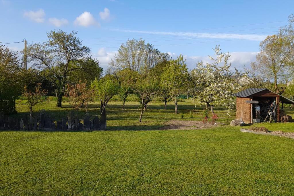 Chambre Dans Un Ecrin De Verdure Angrie Zewnętrze zdjęcie