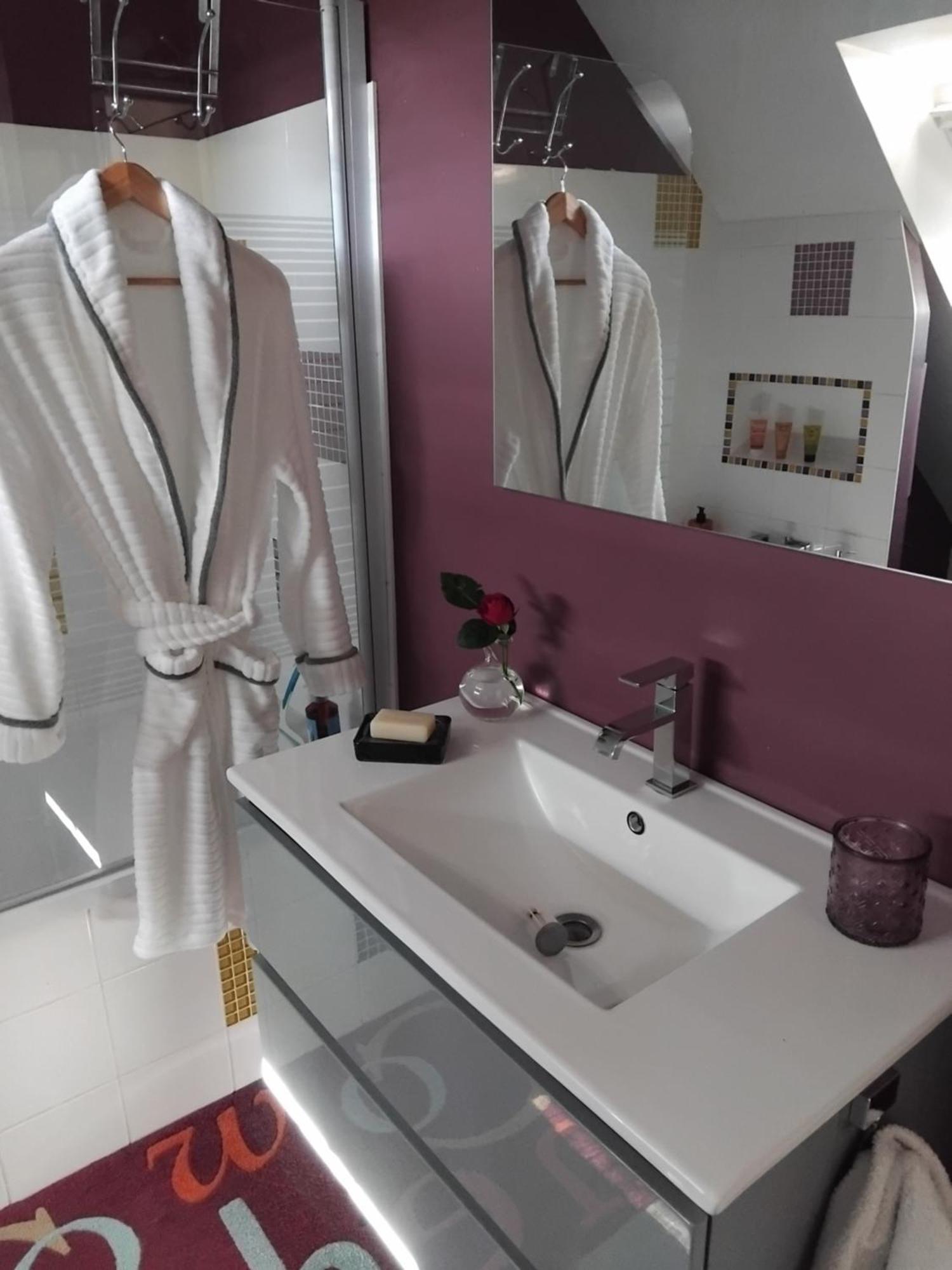 Chambre Dans Un Ecrin De Verdure Angrie Zewnętrze zdjęcie